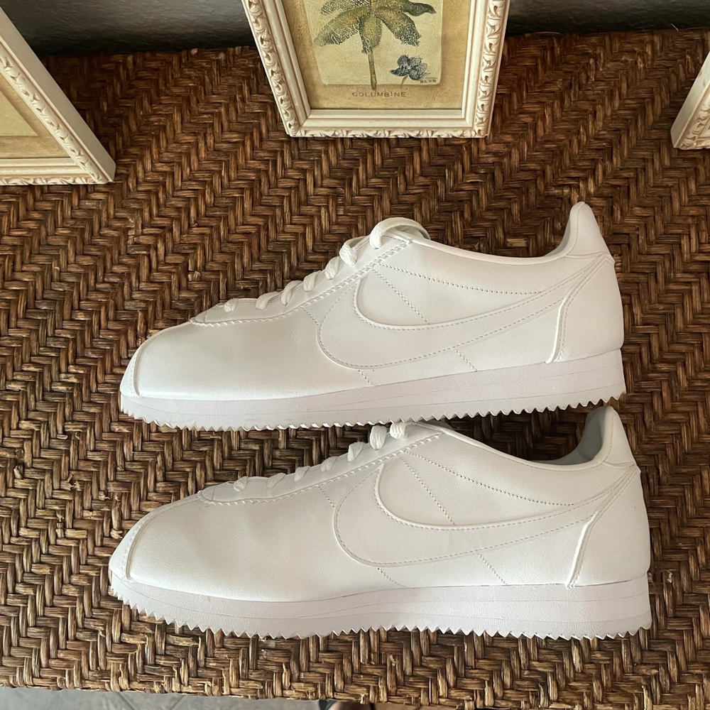 Nike Cortez - White on White